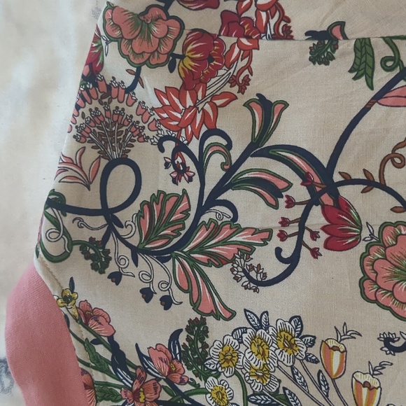 Bright and Beautiful boho flower print bomber jacket, US Women's size 4. - Picture 8 of 8